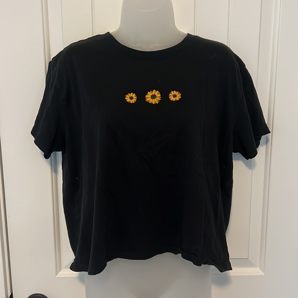 CROPPED TEE